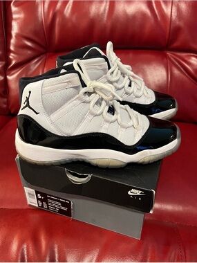 Air Jordan Retro 11 ‘concord’ sneakers